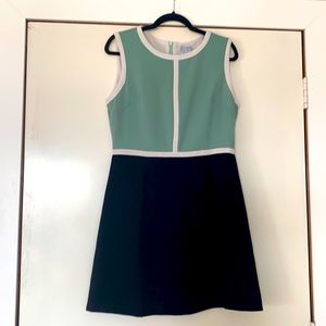 Summer dress 100% polyester. Worn once. Size L.